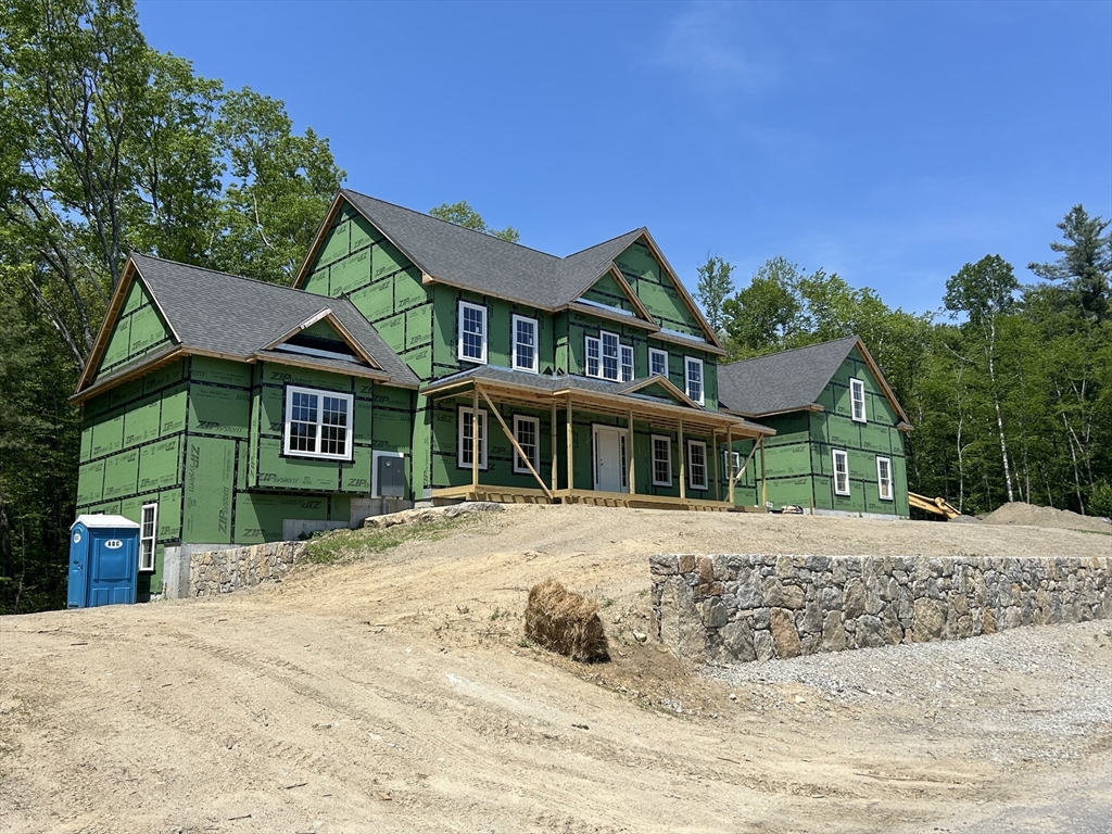 90 Windstone Dr in Northbridge
