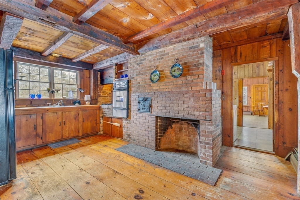 2 Country Club Dr in Halifax