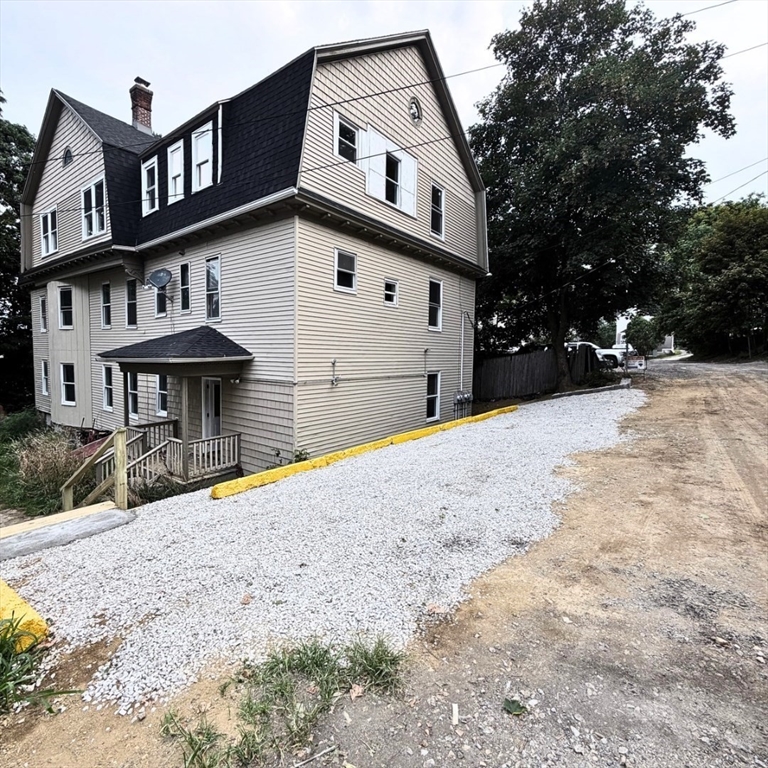 139 Lincoln St in Worcester