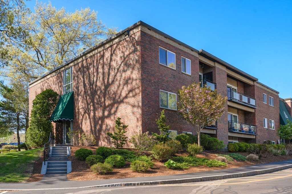 1202 Greendale Avenue #124 in Needham