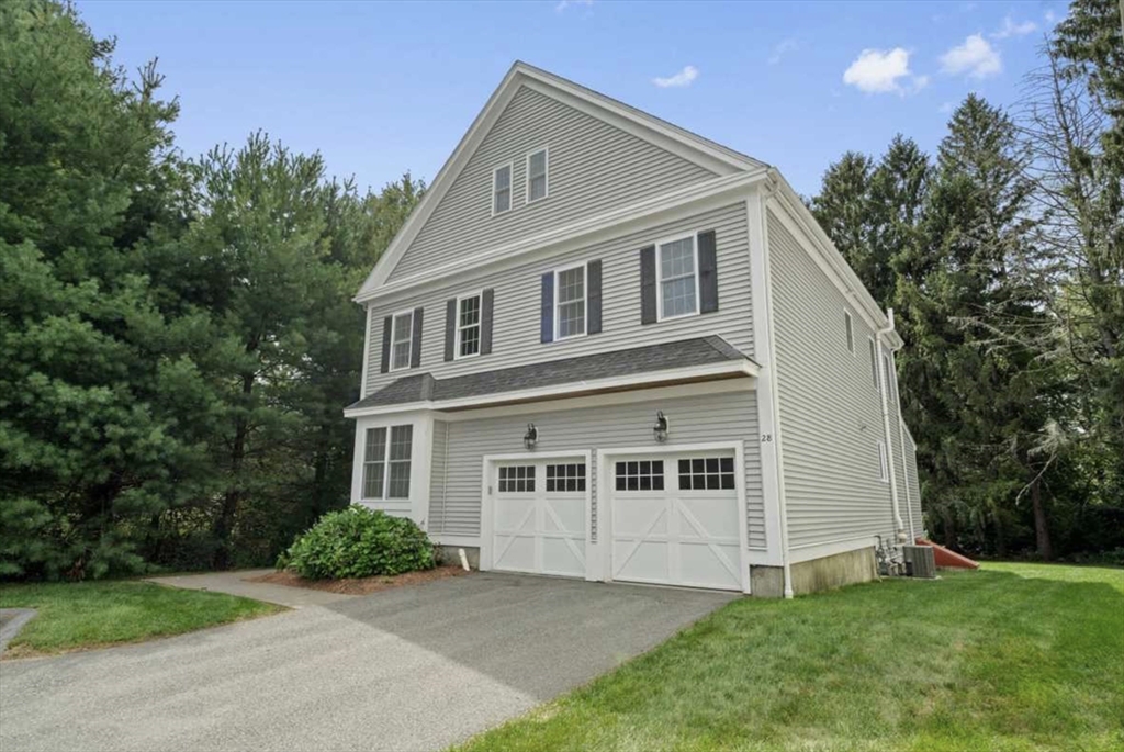 28 Mcintosh Drive in Stow