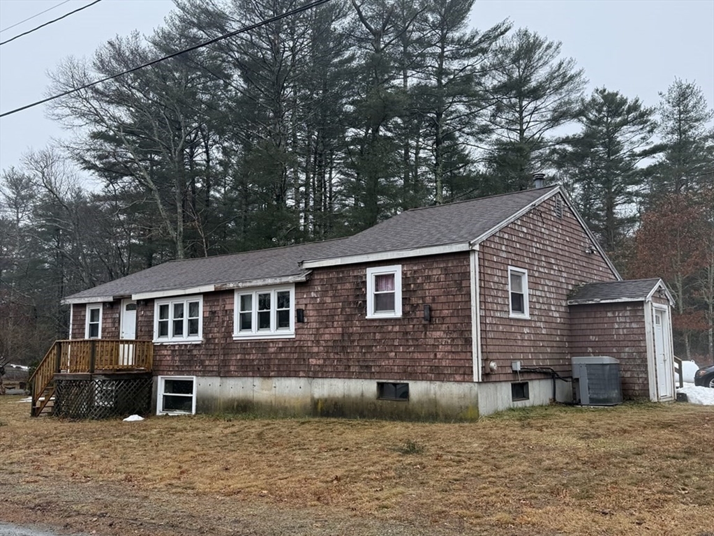 52 Cedar Dr in Carver