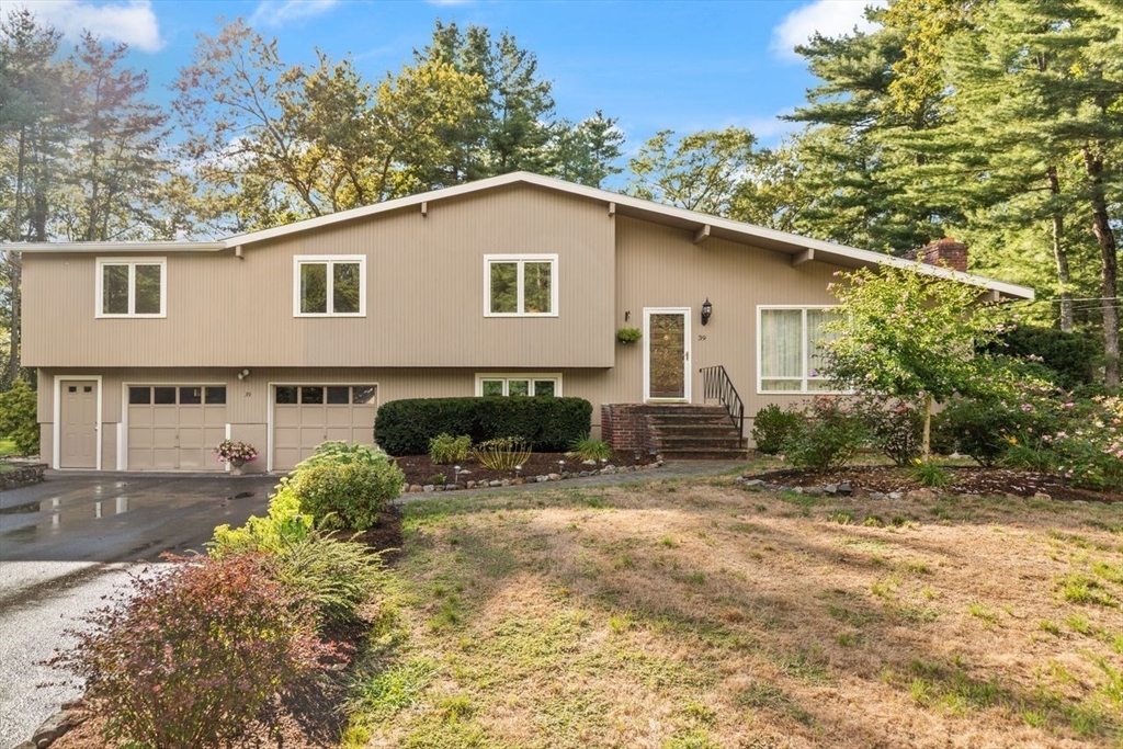 39 Austin Rd in Sudbury