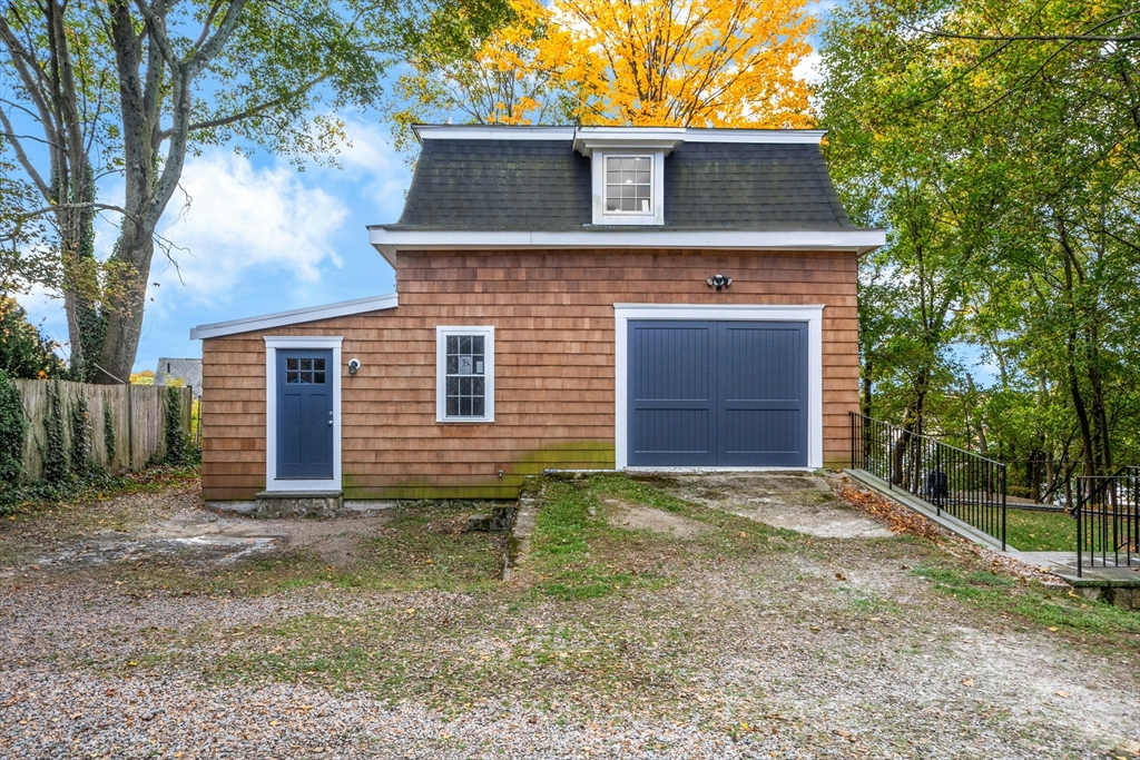 8 Pine St #4 in Hyde Park