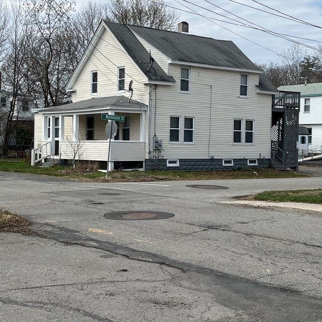30 Chapel St in Shirley