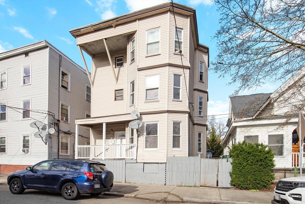 22 Elm St in Lynn