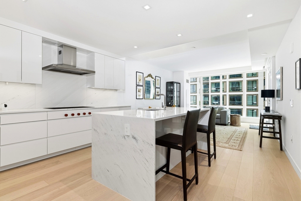 150 Seaport Blvd #8A in Boston