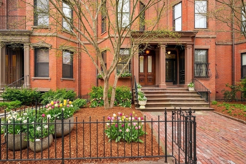 381 Beacon Street in Boston