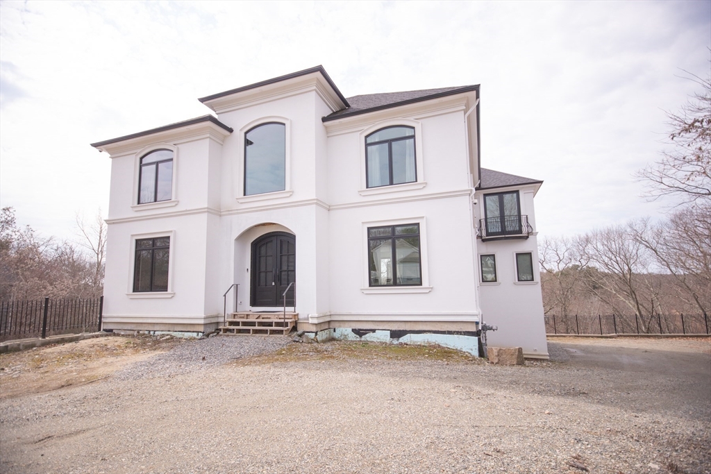 12 Gianna Drive in Saugus