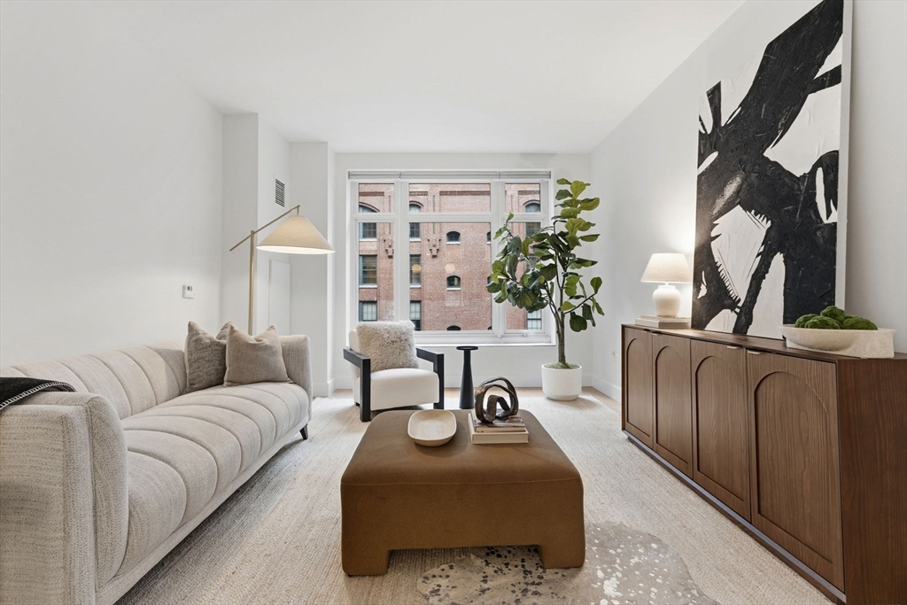 100 lovejoy Wharf #7N in Boston
