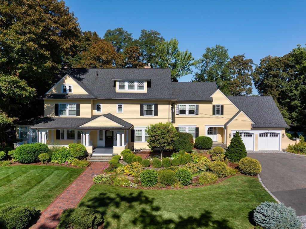 11 Winthrop Road in Lexington