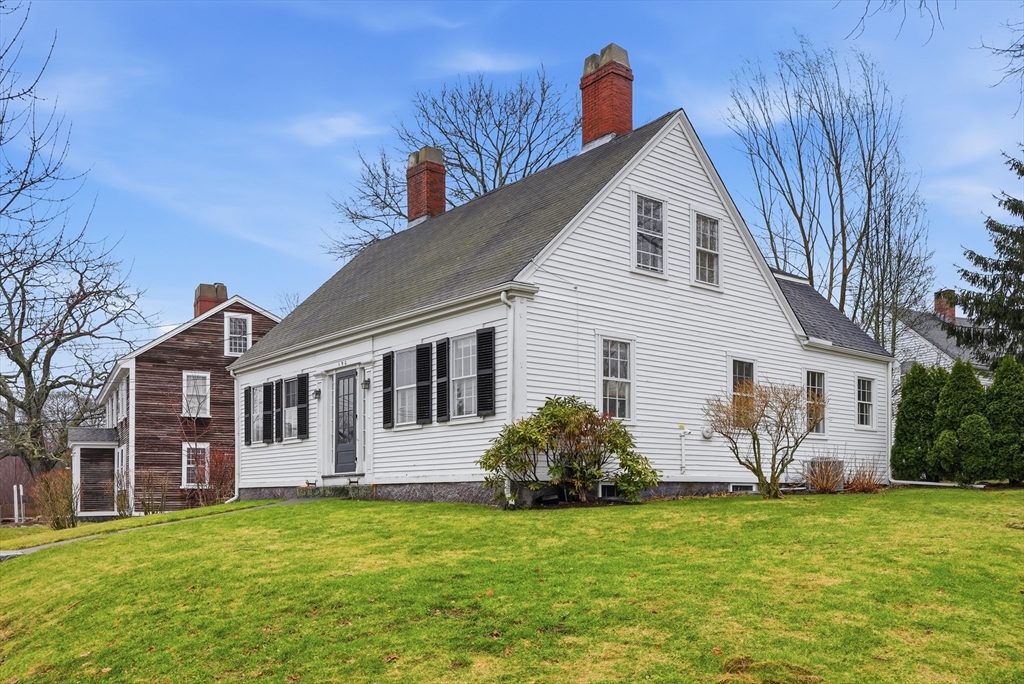 190 South Street #A in Hingham
