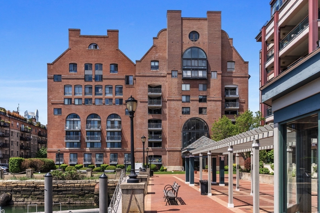 357 Commercial St #8 in Boston