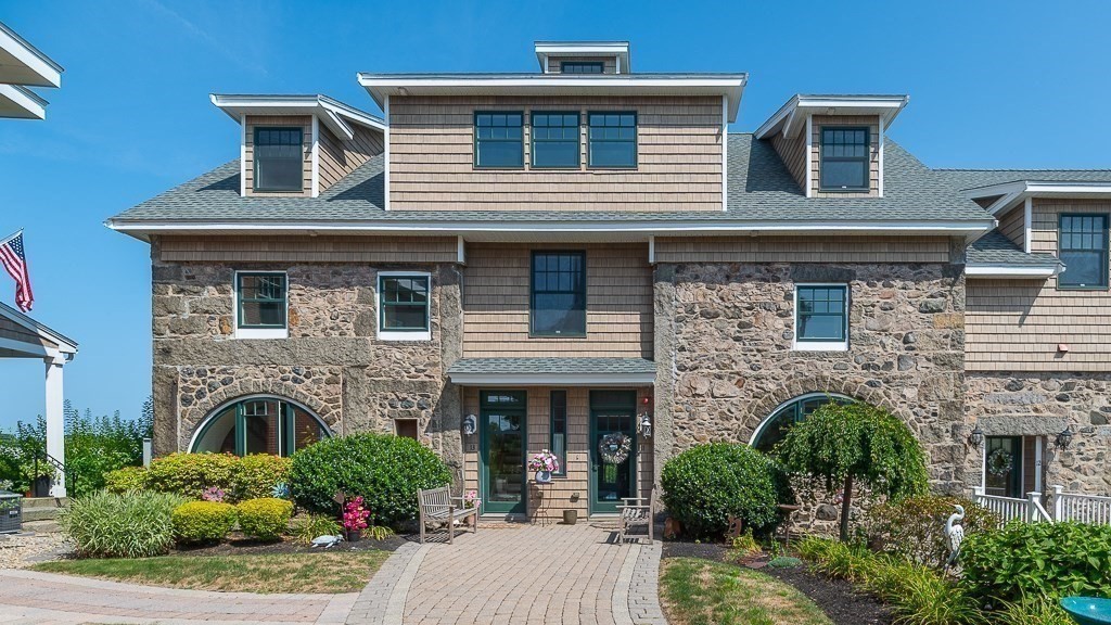 152 Water St #13 in Danvers