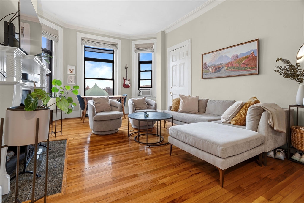 271 Dartmouth St #5H in Boston