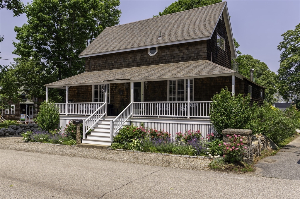 19 Old Garden Rd in Rockport