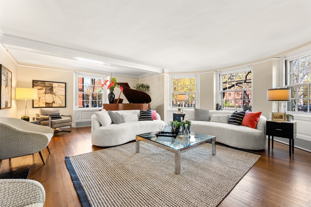 192 Commonwealth Ave #2 in Boston