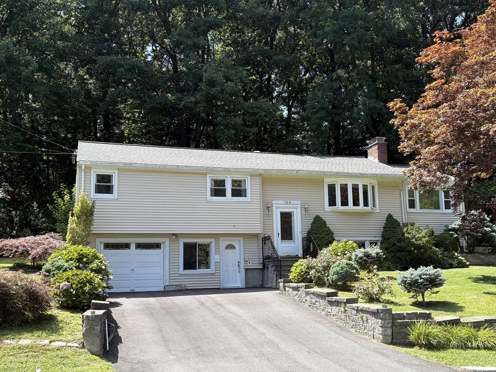 164 Lockland Ave in Framingham