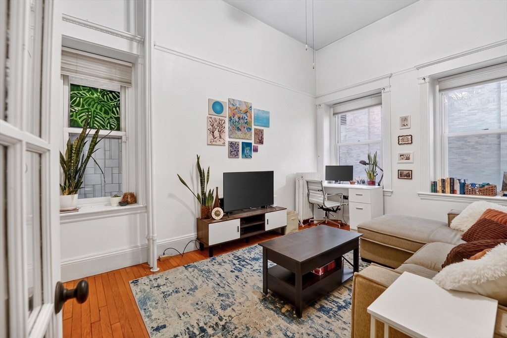 8 Garrison St #111 in Boston