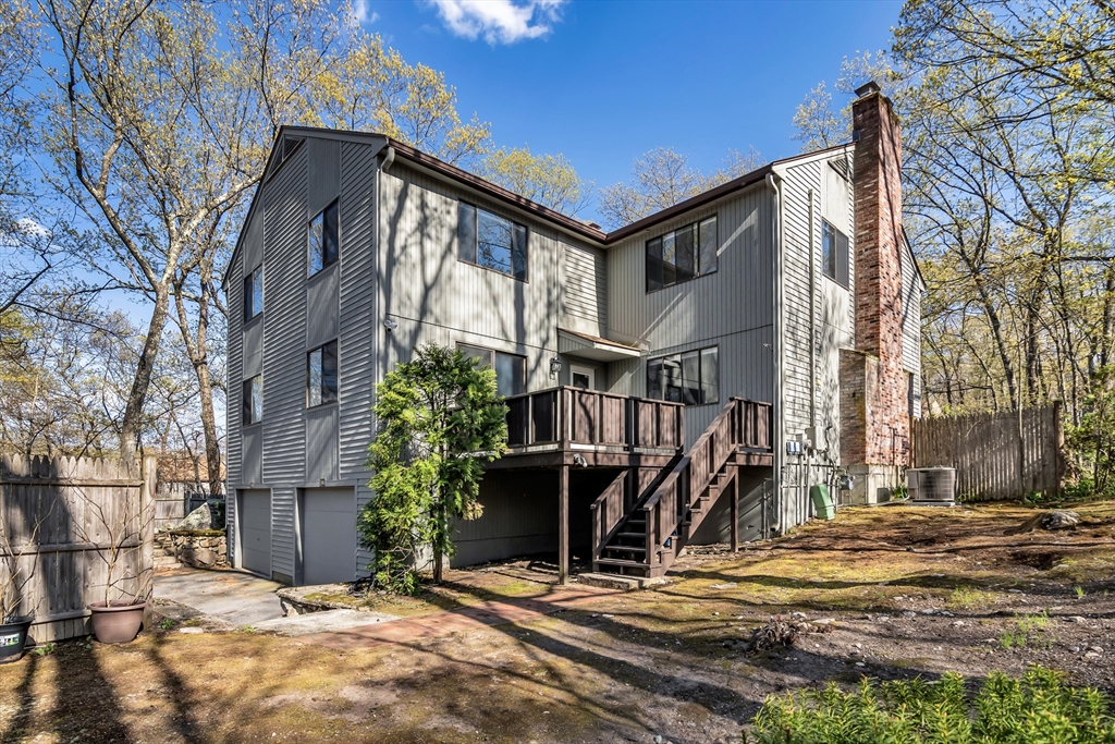 146 Mountain Gate Rd #146 in Ashland