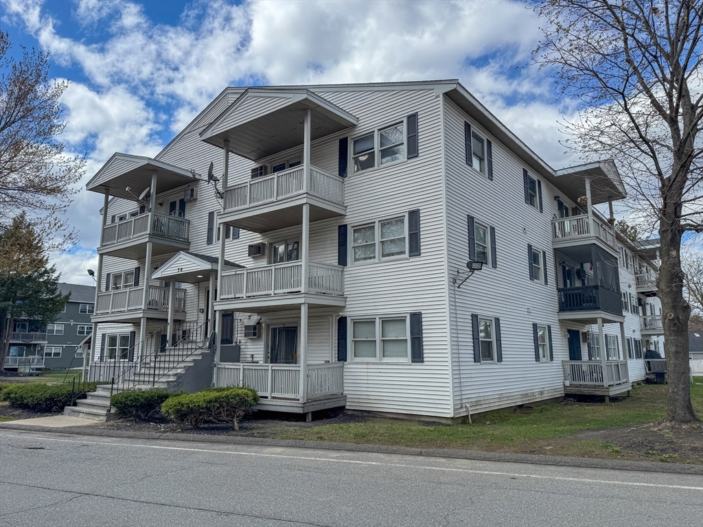 30 Abbey Rd #108 in Leominster