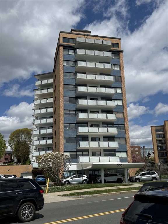 300 Lynn Shore Drive #207 in Lynn
