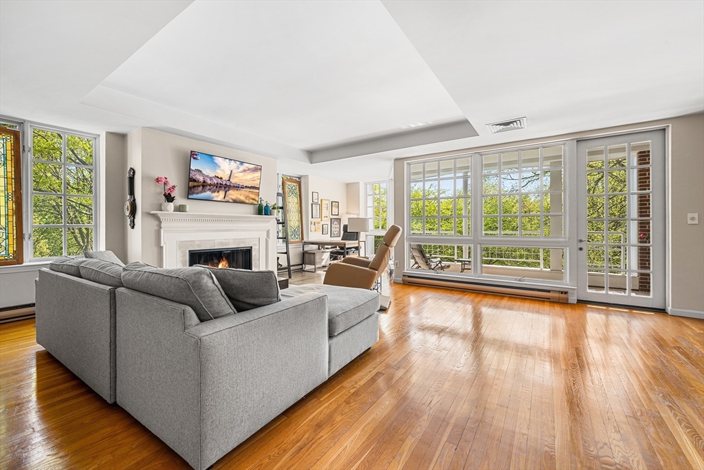 63 Garden Rd #C5 in Wellesley Hills