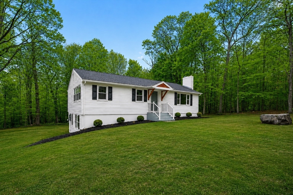 207 Bigelow St in Marlborough
