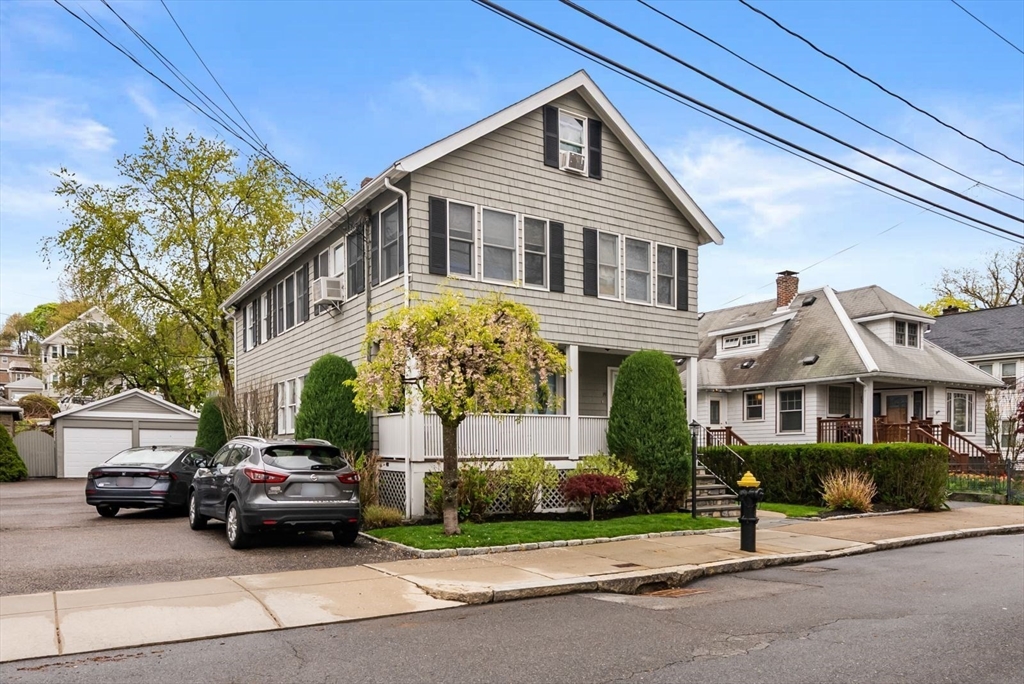 39-41 Donnybrook Rd in Brighton