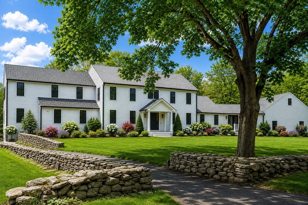127 Lee Dr in Concord