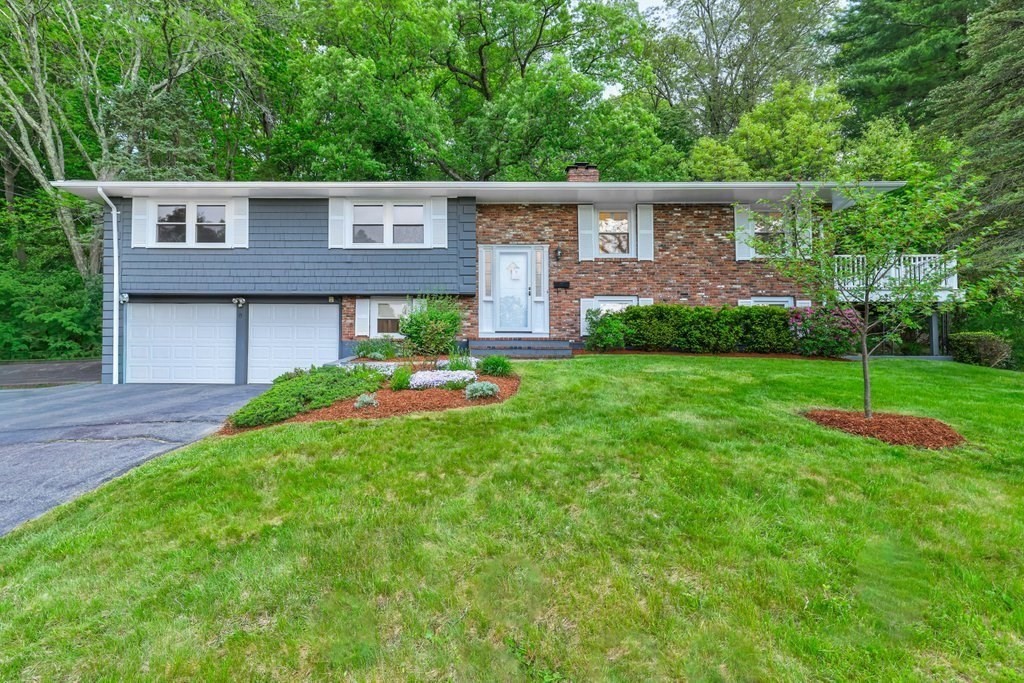 15 Bosworth Rd in Framingham