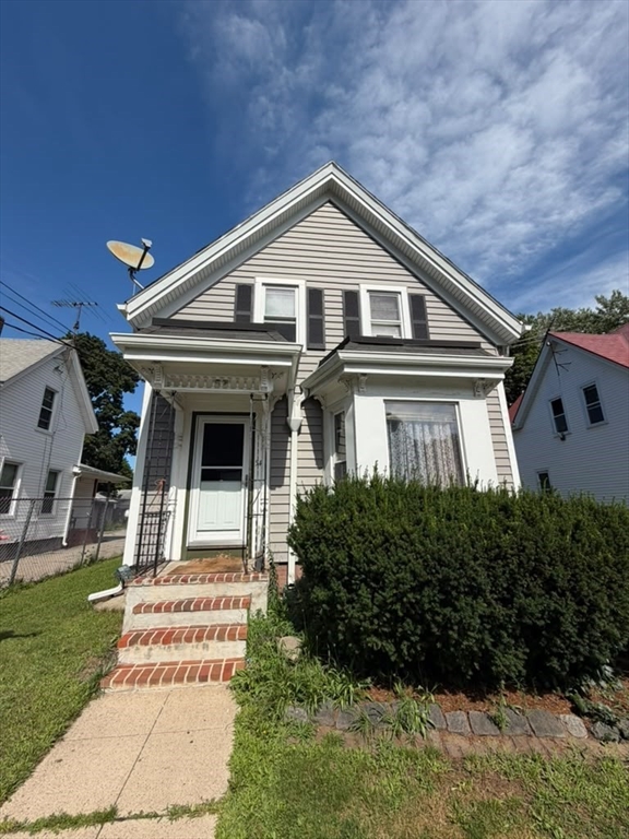 54 Clinton St in Brockton
