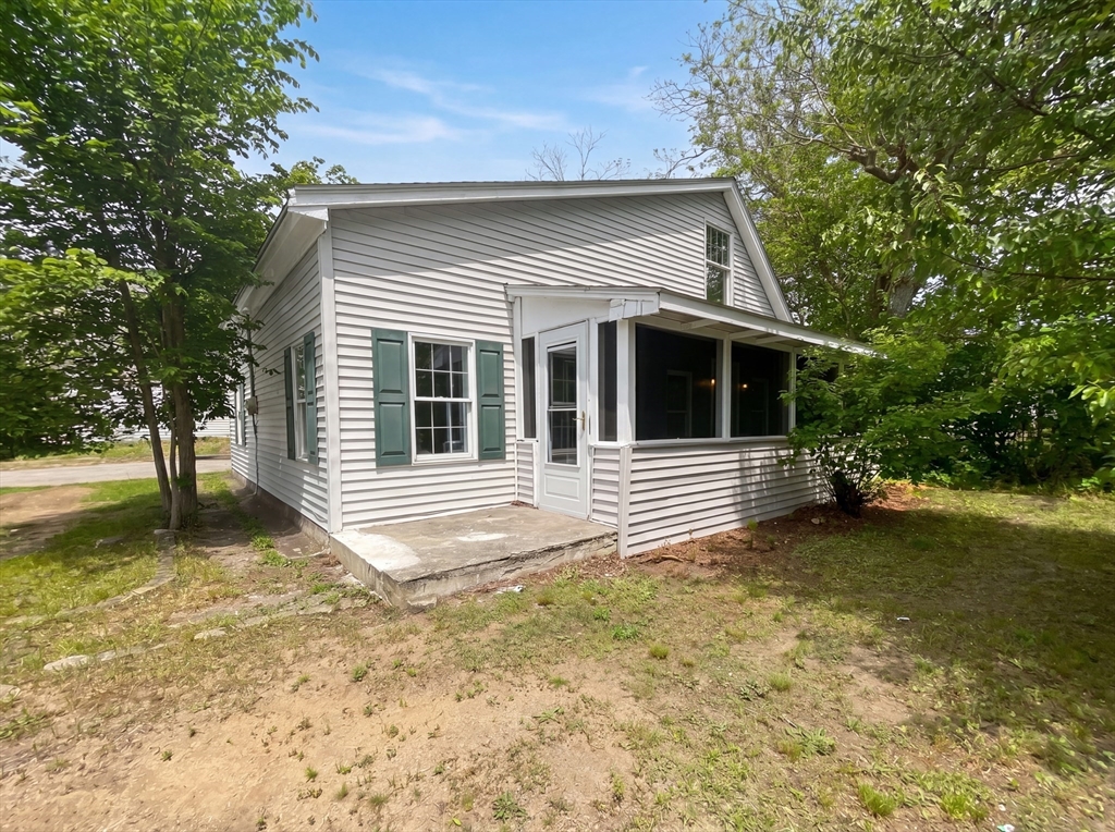 361 Tremont St in Taunton
