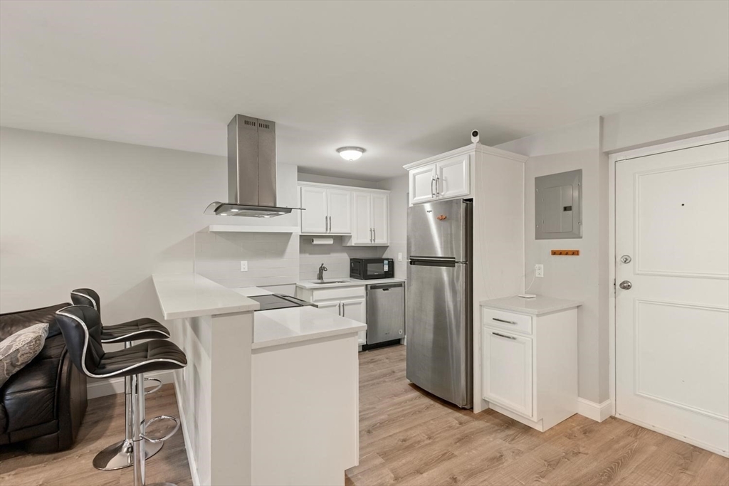 26 W Wyoming Avenue #2D in Melrose