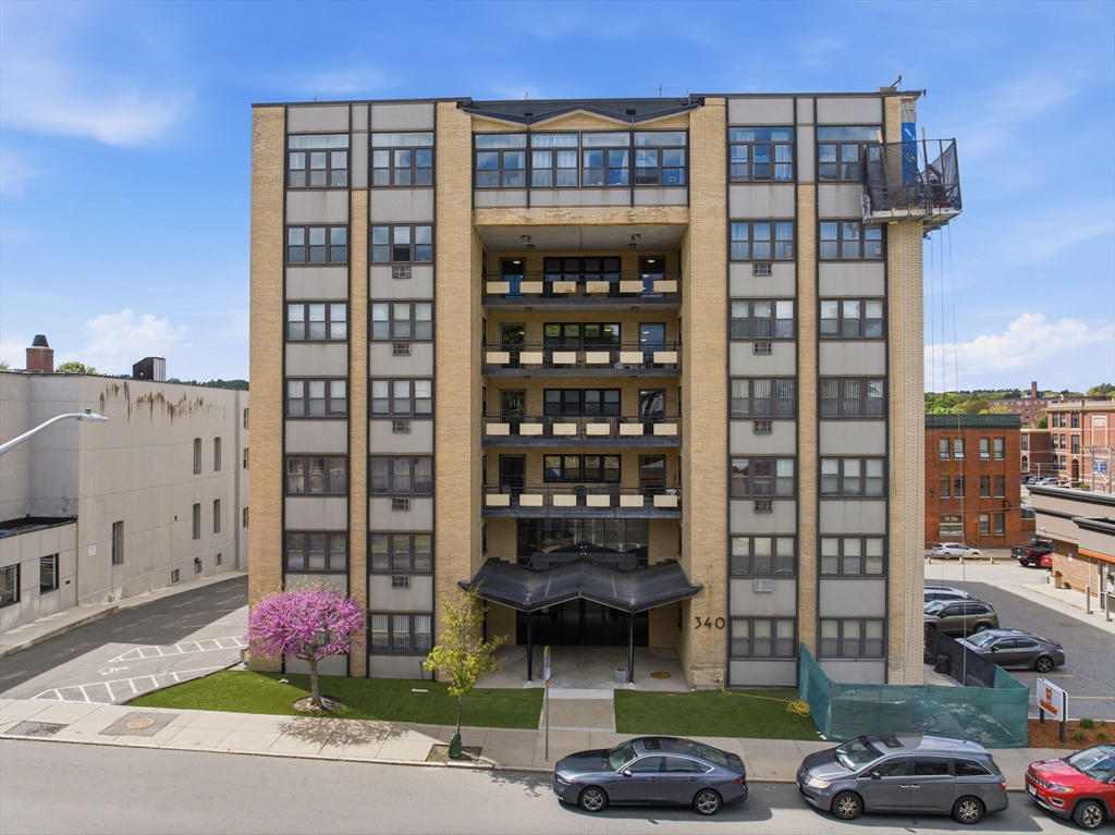 340 Main St #606 in Melrose