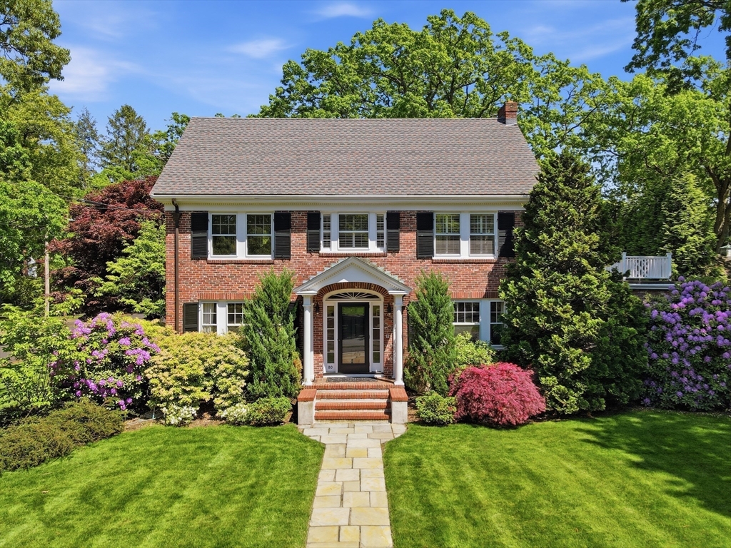 80 Hollingsworth Ave in Braintree