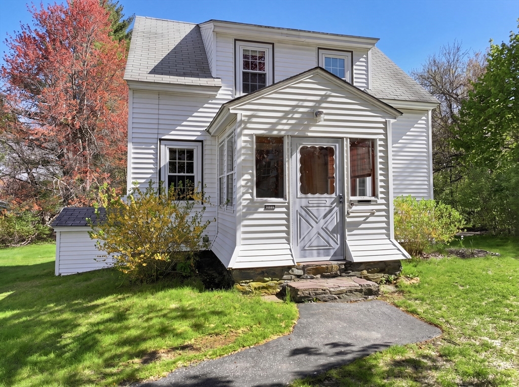 1503-A Grafton Rd in Millbury