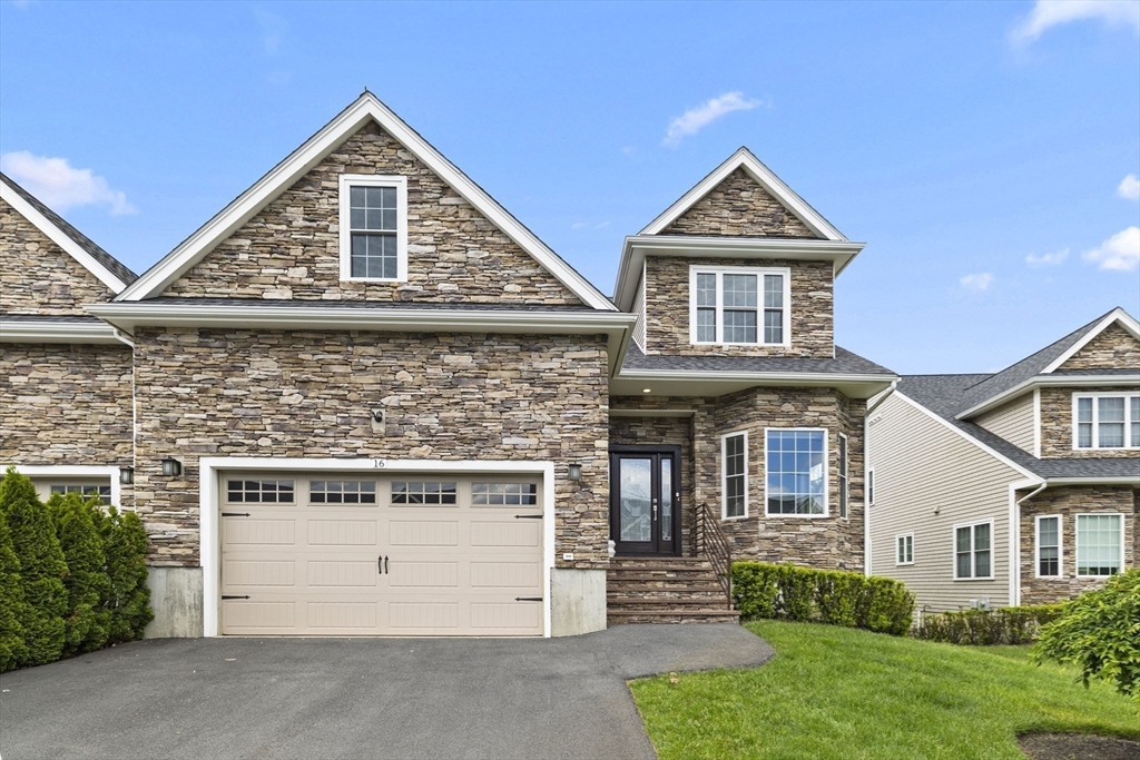 16 Cape Club Dr #16 in Sharon