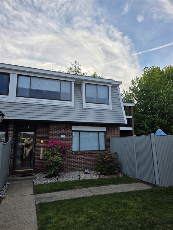 206 Greenbrook Dr #206 in Stoughton