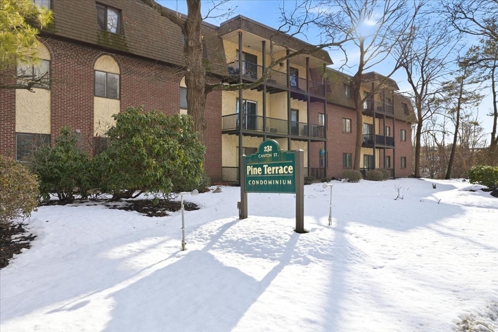 232 Canton St #308 in Randolph