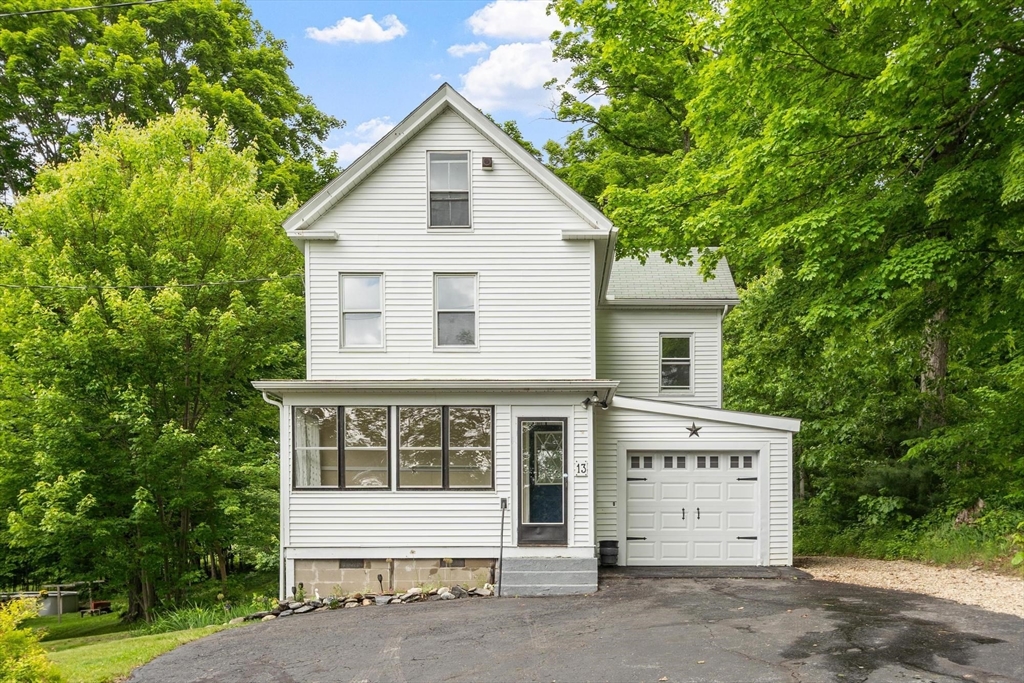 13 Windmill Hill Rd in Groton