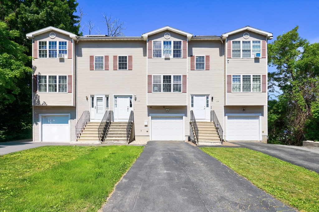 22-B Bancroft St in Worcester