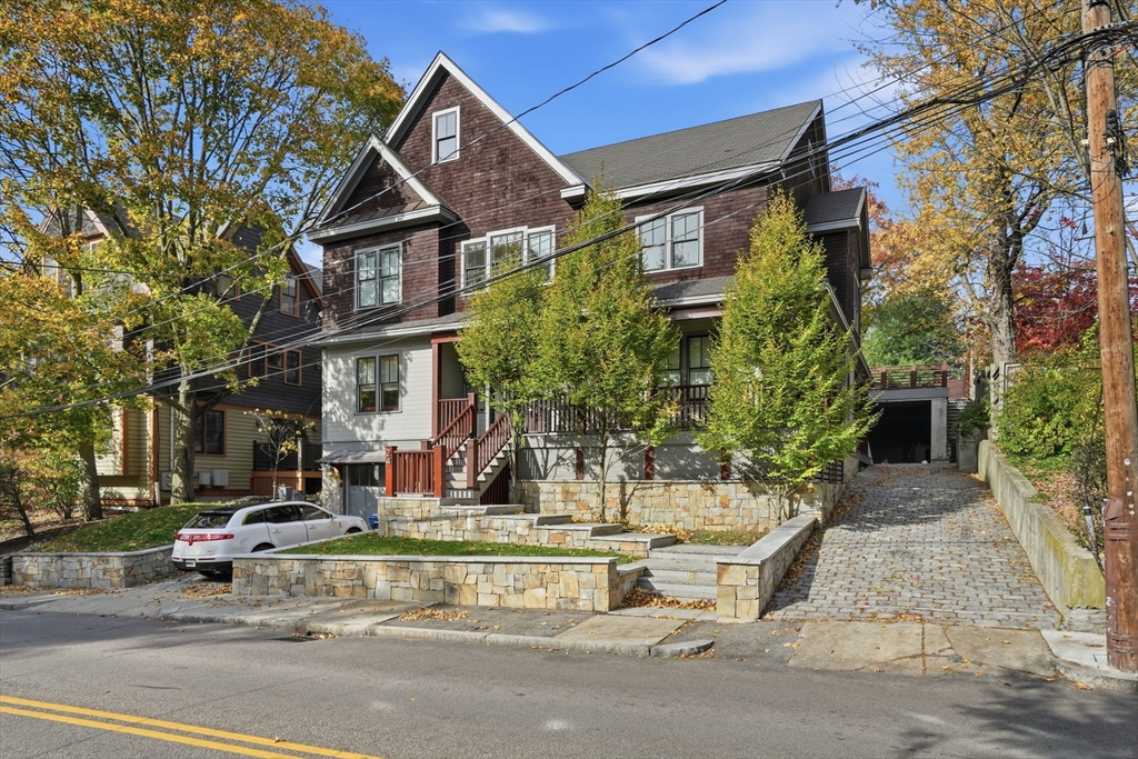 24 Sigourney St #2 in Jamaica Plain