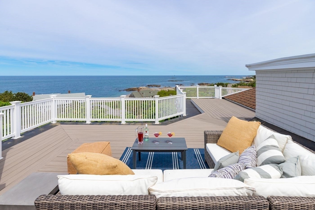 3 Jerusalem Lane in Cohasset