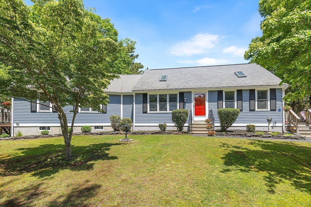 71 Cains Hill Dr in East Taunton