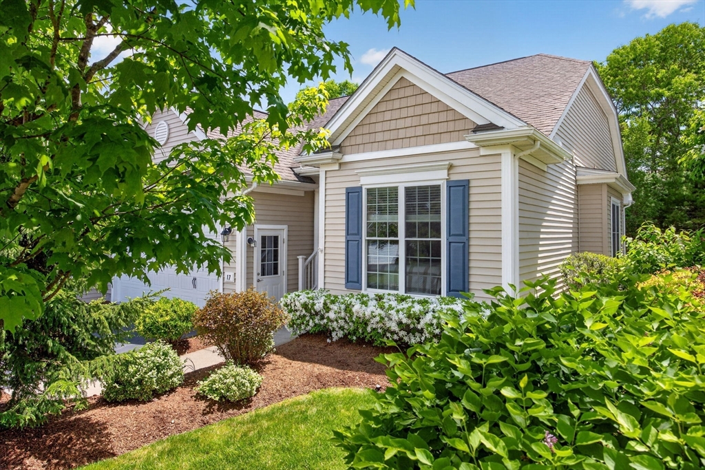 17 Valley Front in Plymouth