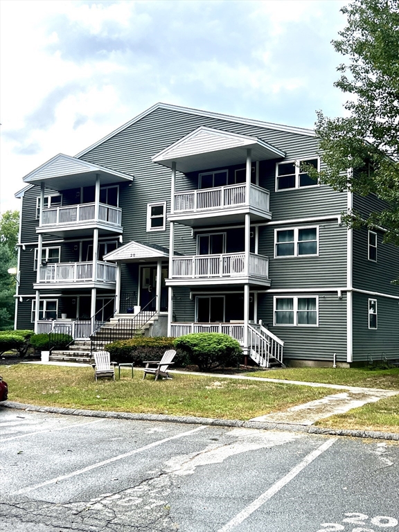 20 Abbey Rd #206 in Leominster