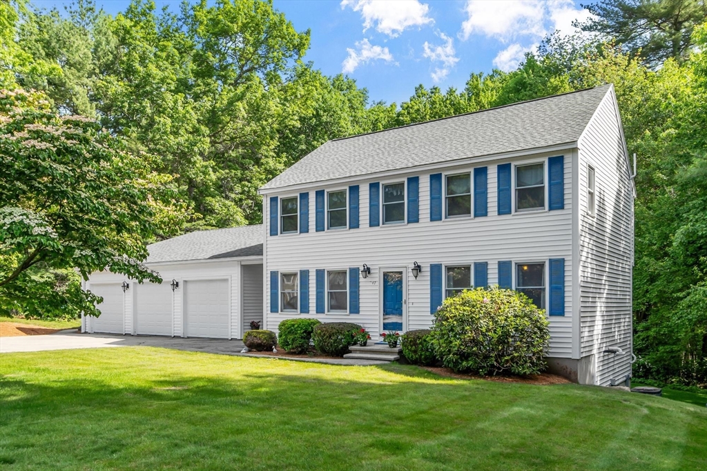 47 Sequoia Dr in Tyngsboro
