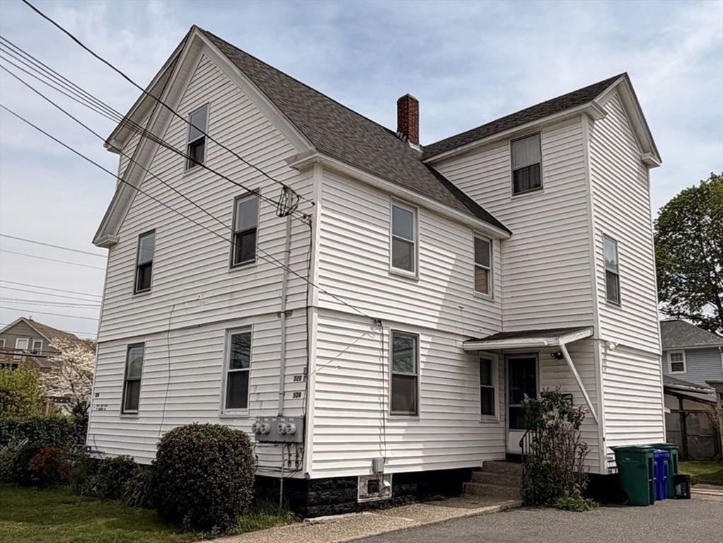326 Thacher St in Attleboro