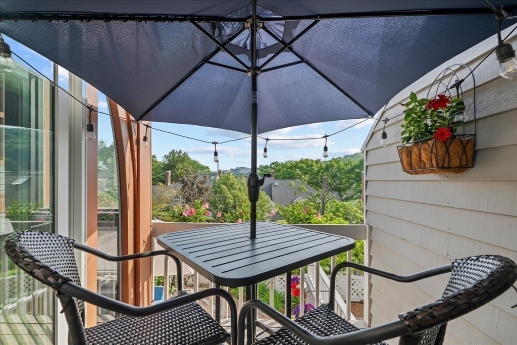 35 Eastern Point Dr #34 in Shrewsbury